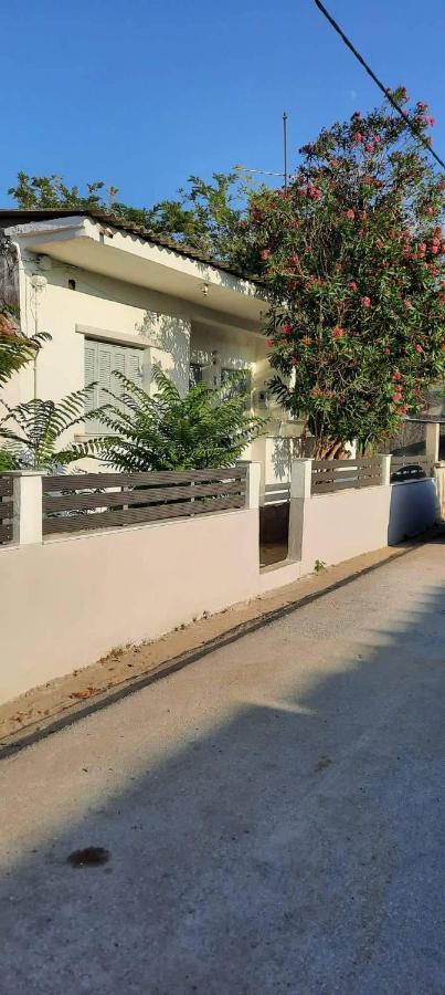 Alas House Агия Триас Екстериор снимка
